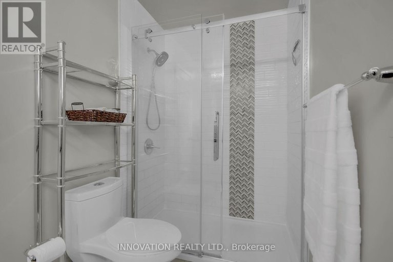 28847959/76-chickasaw-crescent/bridlewood/ottawa/ontario/K2M1M7_25
