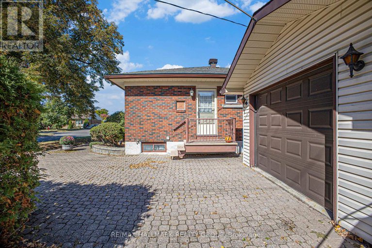 28902420/2023-vincent-street/elmvale-acres/ottawa/ontario/K1G2M8_20