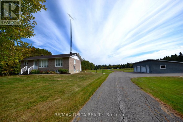 28875479/4725-champlain-street/clarencerockland-twp/clarence-rockland/ontario/K0A1E0_21