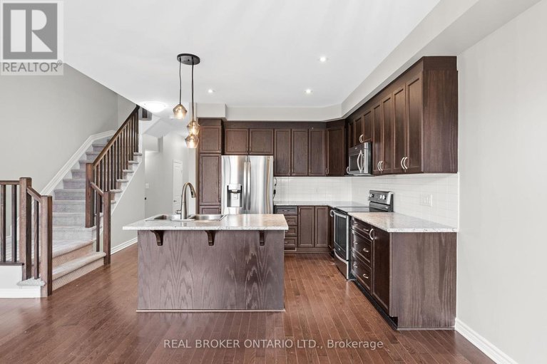 28421576/792-cedar-creek-drive/blossom-parkkemp-parkfindlay-creek/ottawa/ontario/K1T0M6_8