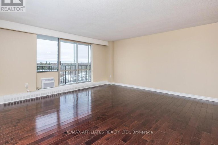 29148629/709-2400-virginia-drive/urbandale-acres/ottawa/ontario/K1H8L3_4