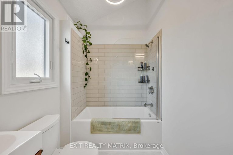 29216242/177-hawthorne-avenue/ottawa-east/ottawa/ontario/K1S0B4_22