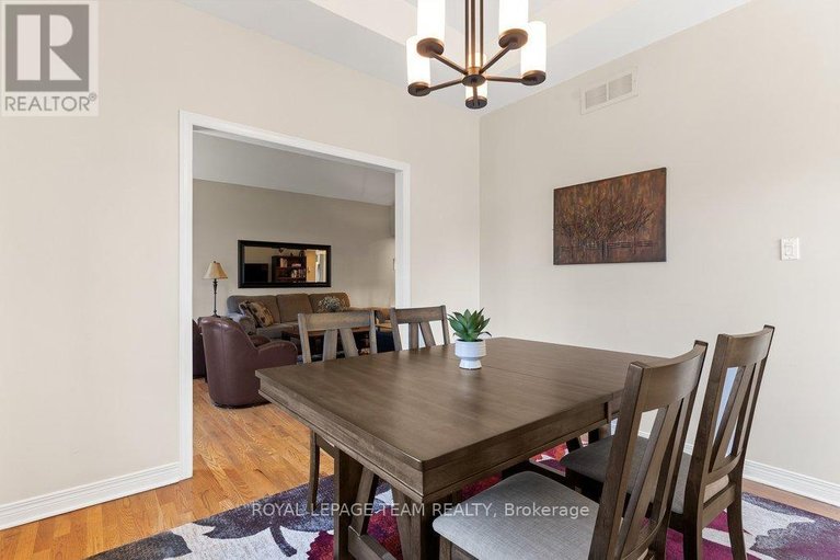 29633265/35-wilderness-way/stittsville-north/ottawa/ontario/K2S2E2_14