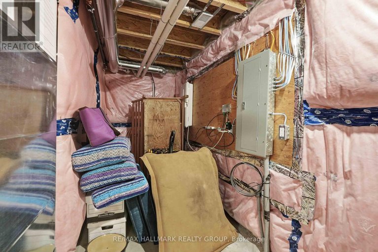 29120732/210-hawkmere-way/blossom-parkkemp-parkfindlay-creek/ottawa/ontario/K1T0R5_32