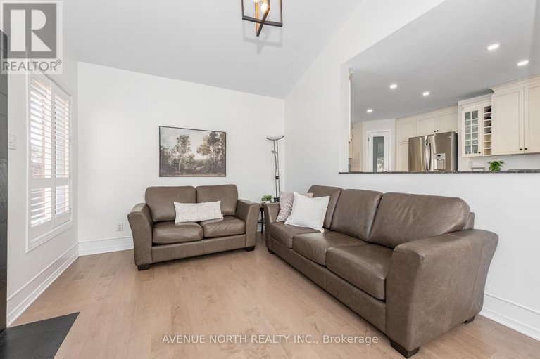 29648629/3028-courtyard-crescent/upper-hunt-club/ottawa/ontario/K1T3R7_15