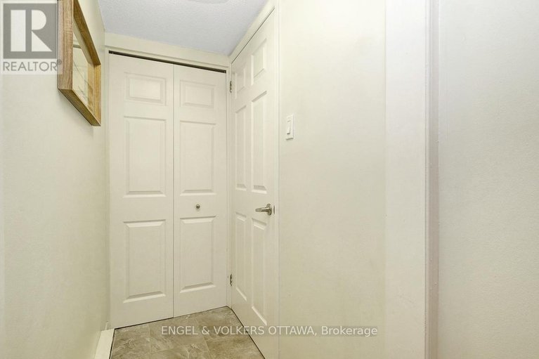 28235435/105a-62-donald-street/overbrook/ottawa/ontario/K1K1N2_32