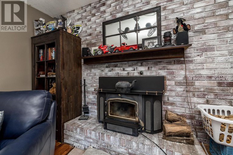 28858996/23-butterfield-road/munster/ottawa/ontario/K0A3P0_18