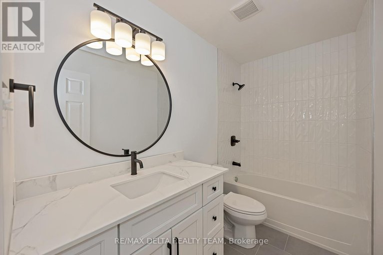 29122908/216-forestcrest-street/chapel-hill/ottawa/ontario/K1C7R5_28