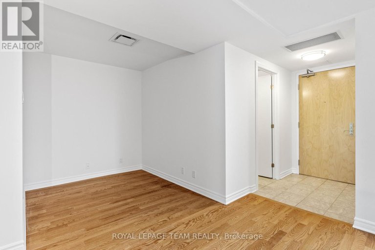 28543171/316-200-lett-street/west-centre-town/ottawa/ontario/K1R0A7_6