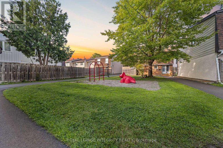 28707834/193-3310-southgate-road/south-keys/ottawa/ontario/K1V8X4_24