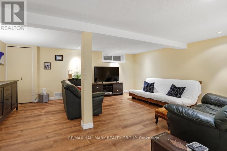 28911450/2-1240-pebble-road/south-keys/ottawa/ontario/K1V8V4_23
