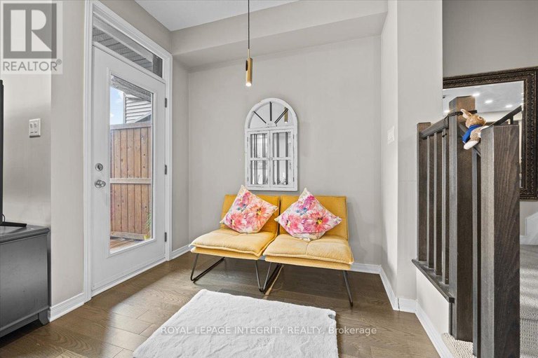 28631882/14-hackney-private/emerald-meadowstrailwest/ottawa/ontario/K2V0K8_9