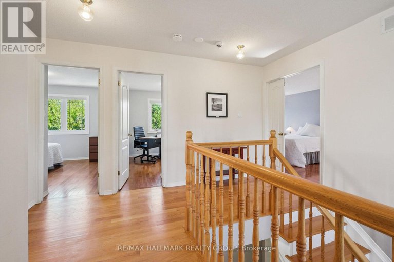 28645671/3034-courtyard-crescent/upper-hunt-club/ottawa/ontario/K1T3R7_15