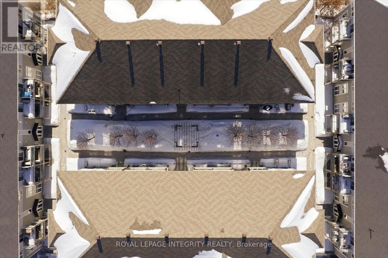 29425303/c-849-blackcomb-private/elmvale-acres/ottawa/ontario/K1G4E4_23