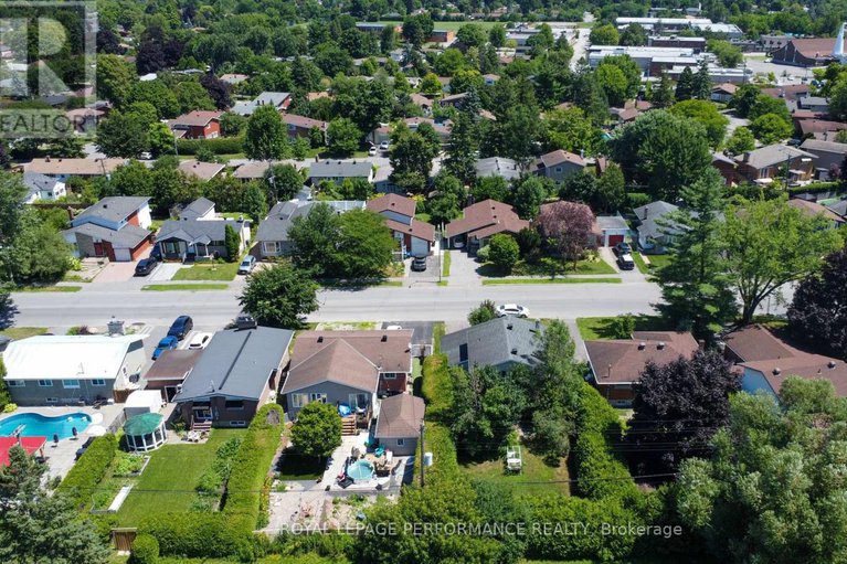 28976422/2194-haig-drive/elmvale-acres/ottawa/ontario/K1G2L2_24