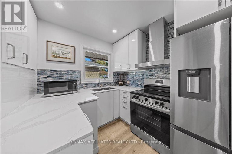28869216/381-spartan-avenue/vanier/ottawa/ontario/K1K1J6_11
