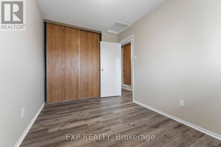 29456632/25-2659-pimlico-crescent/emerald-woodssawmill-creek/ottawa/ontario/K1T2A6_16