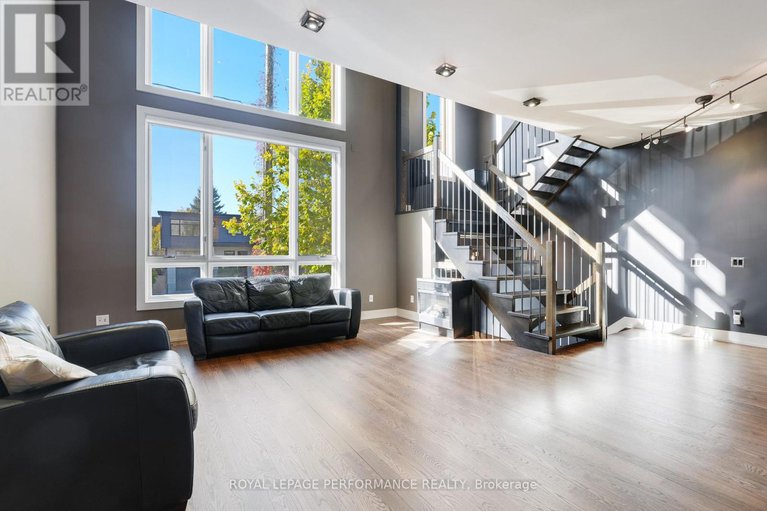 29119540/805-kingsmere-avenue/mckellar-heightsglabar-park/ottawa/ontario/K2A3J8_3