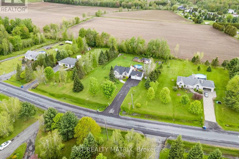 28358313/2140-bedard-street/champlain-twp/champlain/ontario/K6A2R2_36