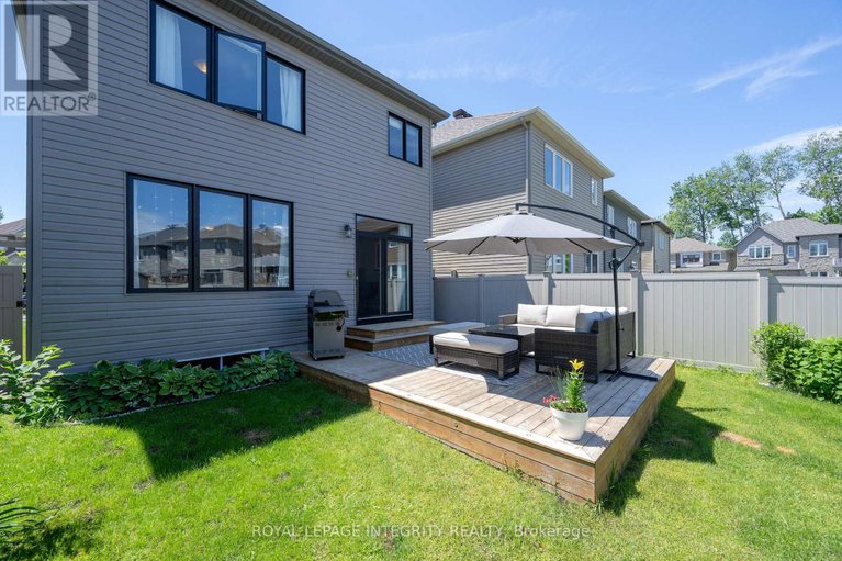 28545914/108-pin-cherry-grove/mer-bleuebradley-estatesanderson-park/ottawa/ontario/K1W0J5_41