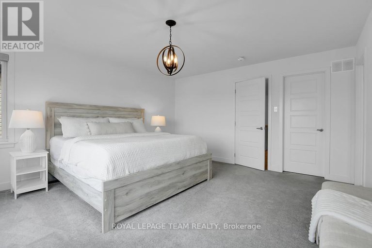 29675449/516-bobolink-ridge/stittsville-south/ottawa/ontario/K2S2N5_17