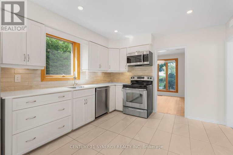 28847184/2170-berwick-avenue/bel-air-park/ottawa/ontario/K2C0Y3_18