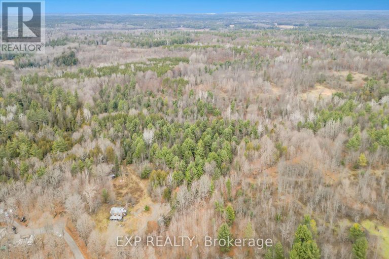 27703079/370-darling-concession-10-road/lanark-highlands/ontario/K0A1P0_38