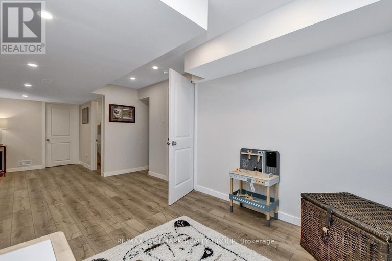 28760671/716-kirkham-crescent/btwn-franktown-rd-fallowfield-rd/ottawa/ontario/K0A2Z0_33
