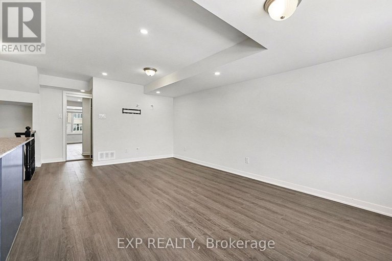 29178112/770-mikinak-road/cfb-rockcliffe-and-area/ottawa/ontario/K1K5A5_12