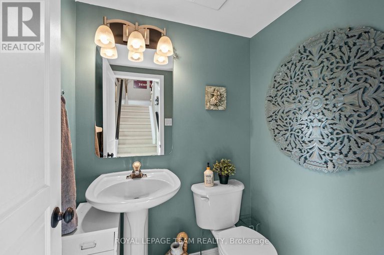 28493440/48-colchester-square/beaverbrook/ottawa/ontario/K2K2X4_15