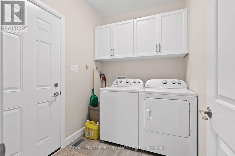 29626647/42-forrester-way/long-sault/south-stormont/ontario/K0C1P0_27