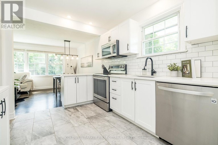 29134319/1-porter-street/stittsville-south/ottawa/ontario/K2S1P8_19