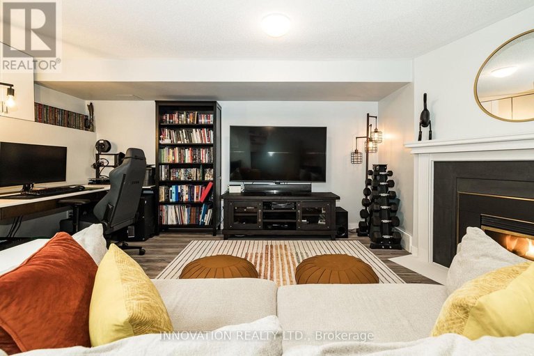 29648620/128-pickwick-drive/cedargrovefraserdale/ottawa/ontario/K2J3C7_24