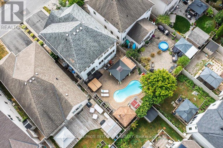 28941532/106-trail-side-circle/springridgeeast-village/ottawa/ontario/K4A5A9_46