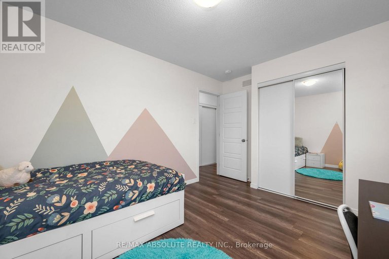 28578833/302-haliburton-heights/emerald-meadowstrailwest/ottawa/ontario/K2S1S3_42