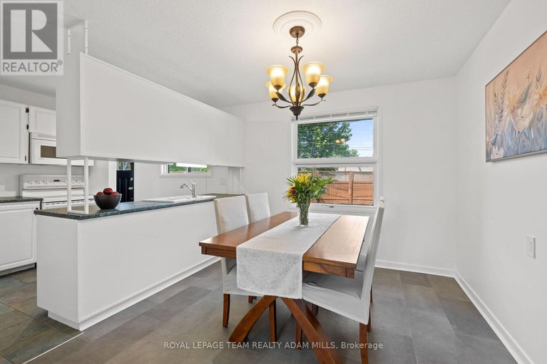 28492501/7-elterwater-avenue/crystal-beach/ottawa/ontario/K2H5J1_16