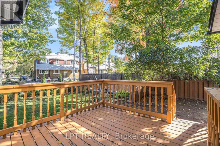 29397616/1517-caverley-street/riverview-park/ottawa/ontario/K1G0X9_28