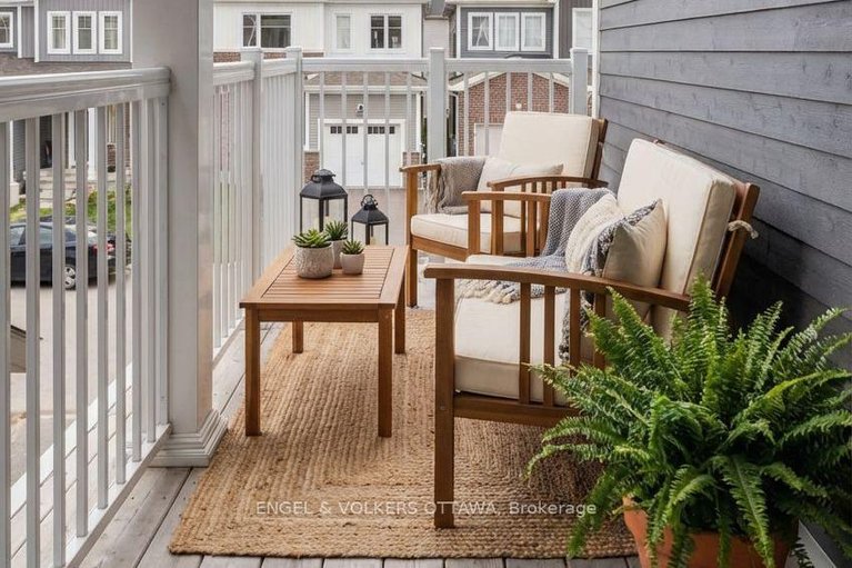 29671644/660-terrier-circle-s/goulbourn-twp-from-franktown-rdsouth-to-rideau/ottawa/ontario/K0A2Z0_8