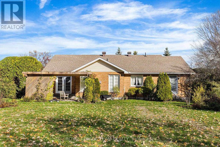 29127393/7-david-street/long-sault/south-stormont/ontario/K0C1M0_26