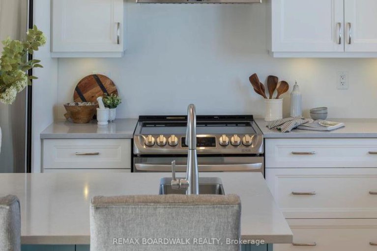 29262950/205-westar-farm-way/remainder-of-stittsville-area/ottawa/ontario/K0A1B0_16