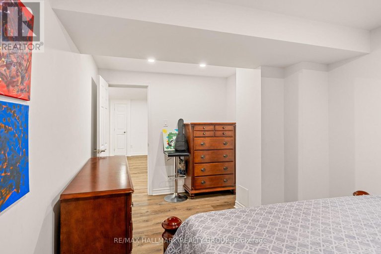 28760262/41-smoketree-crescent-e/stittsville-north/ottawa/ontario/K2S2B8_36