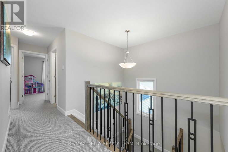 29328717/688-geneva-crescent/embrun/russell/ontario/K0A1W0_24