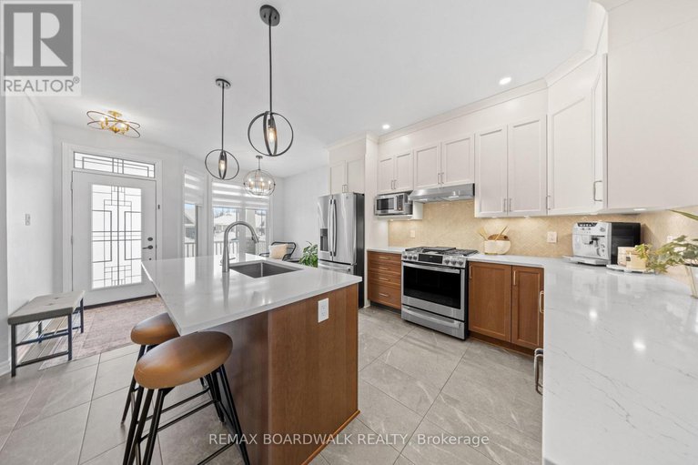 29313884/779-keinouche-place/camelot/ottawa/ontario/K4A5K3_13