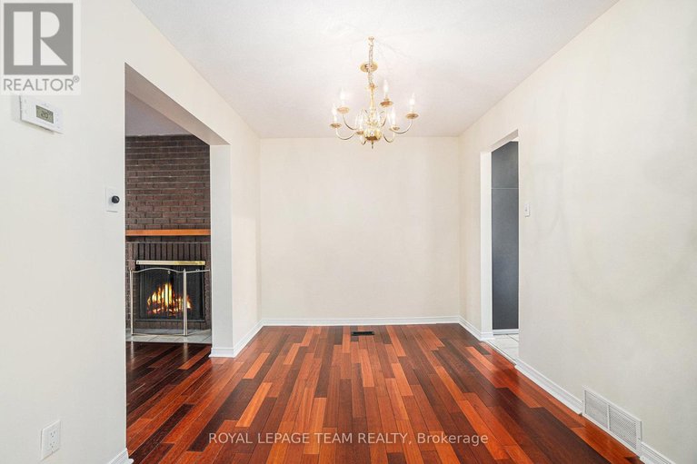 29255821/218-440-kintyre-private/carleton-square/ottawa/ontario/K2C3M9_6