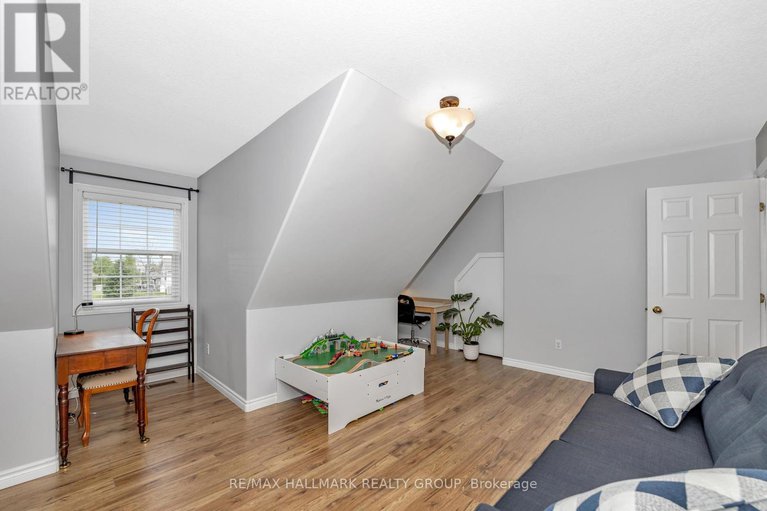 28370702/3-cheyenne-trail/augusta-twp/augusta/ontario/K6V5T2_24
