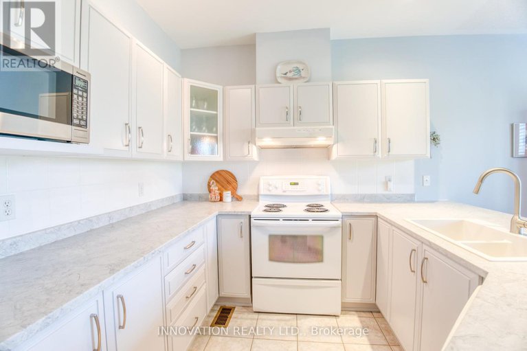 28846477/13-eileen-crescent/stittsville-central/ottawa/ontario/K2S1M3_17