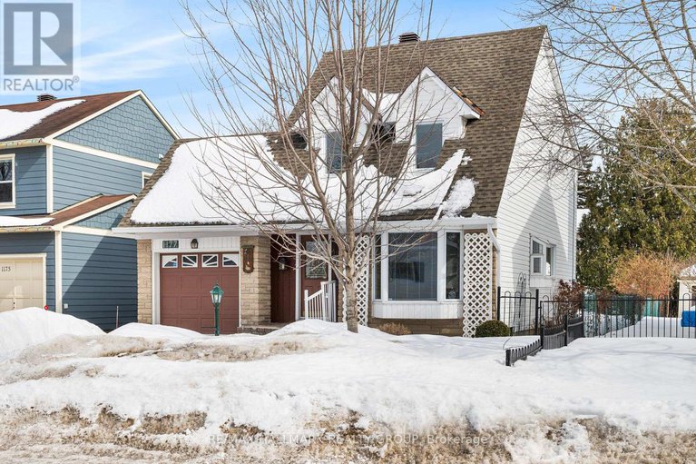 29434768/1177-st-moritz-crescent-n/convent-glen-north/ottawa/ontario/K1C2B2_2