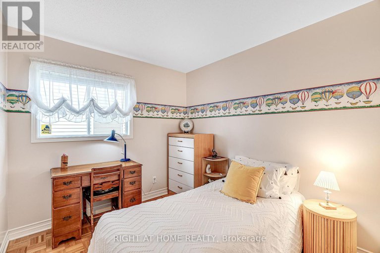 28280070/1179-whiterock-street/carson-grove/ottawa/ontario/K1J1B2_23
