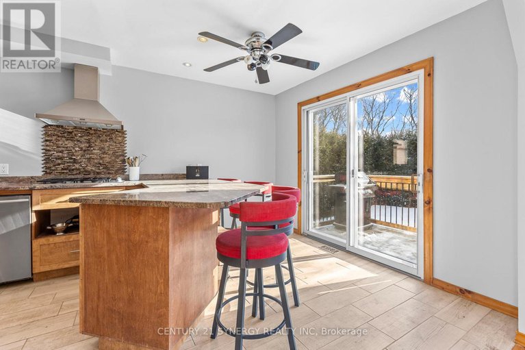 29177939/34-rosegarden-crescent/hunt-club-parkgreenboro/ottawa/ontario/K1T3A9_13