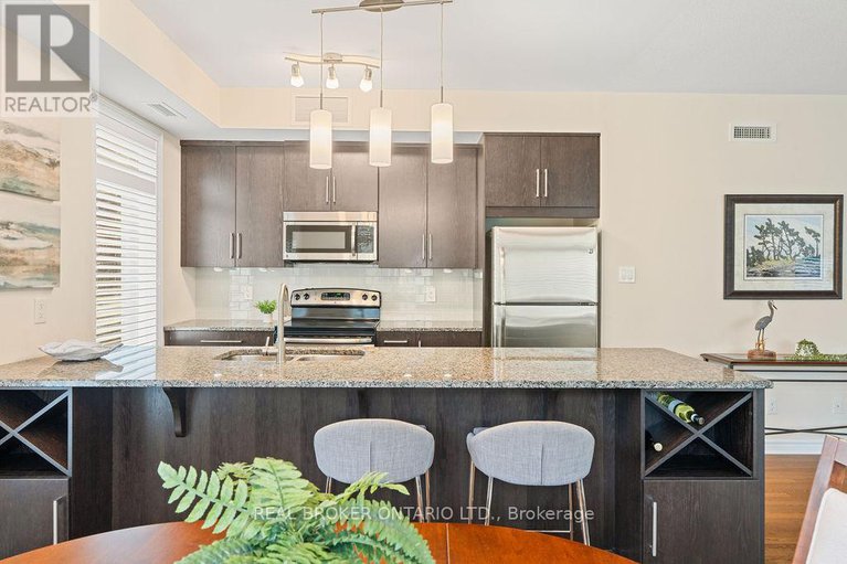 28802533/102-52-magnolia-way/north-grenville-twp-kemptville-south/north-grenville/ontario/K0G1J0_18